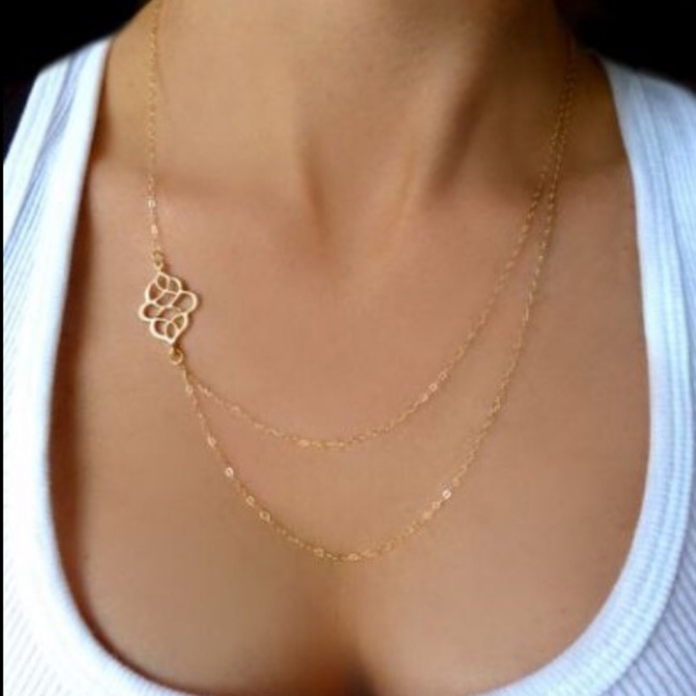 Double chain sideways necklace